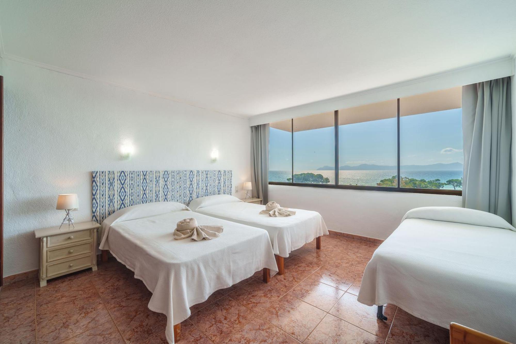 Apartment The Shell Ii, Beach Views And Pool Alcúdia Buitenkant foto